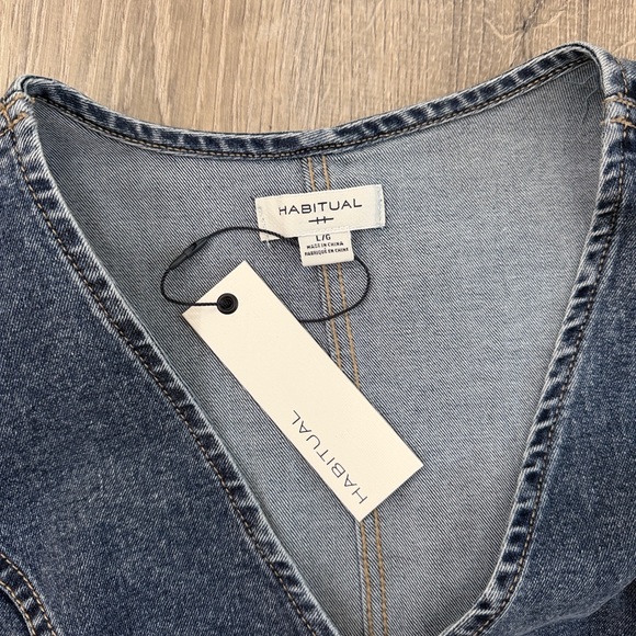 NWT Habitual Women’s Denim Button-Front Mini Dress Large - Picture 6 of 13